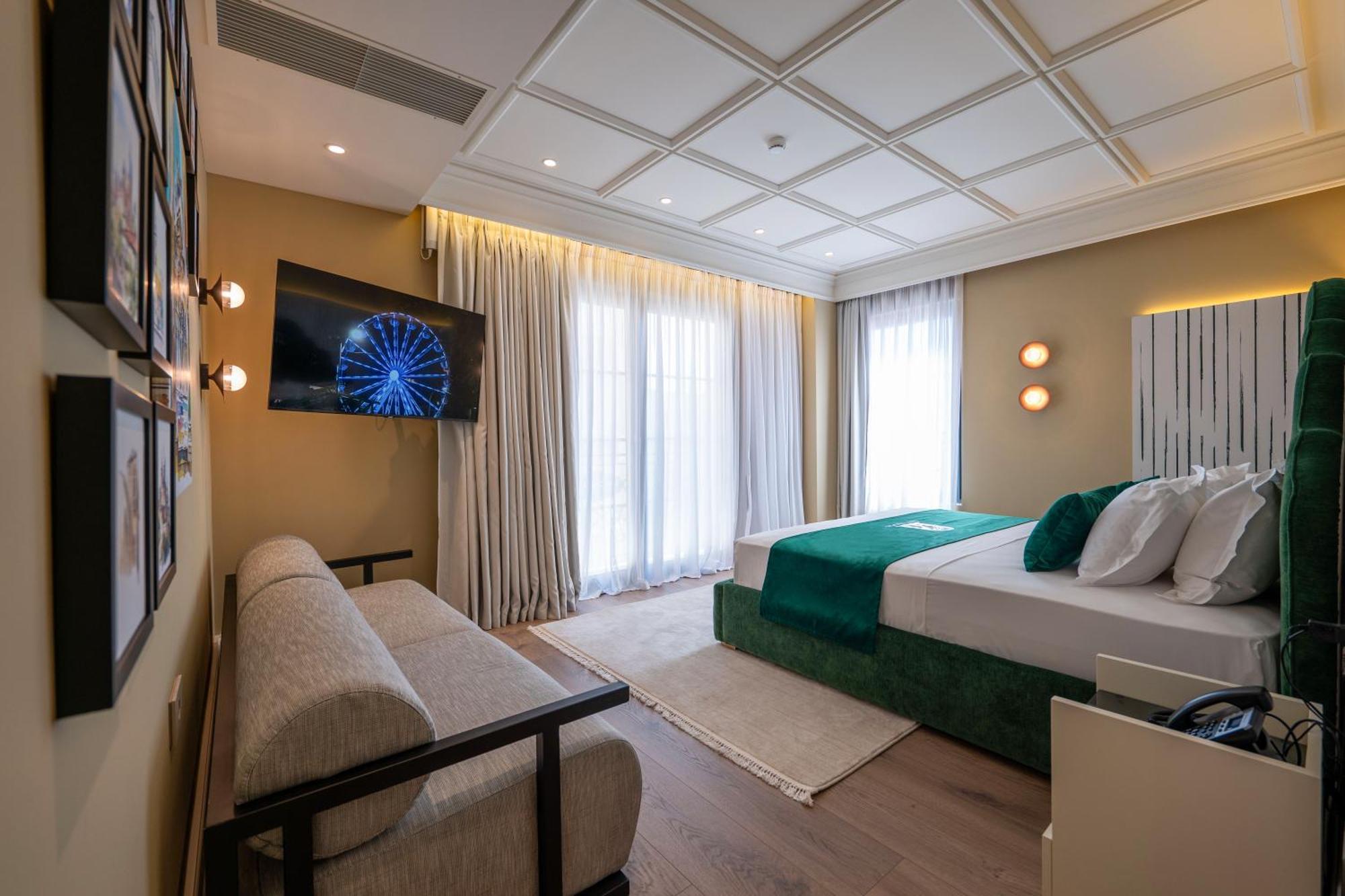 The Collector Hotel Boutique Sarande Bagian luar foto