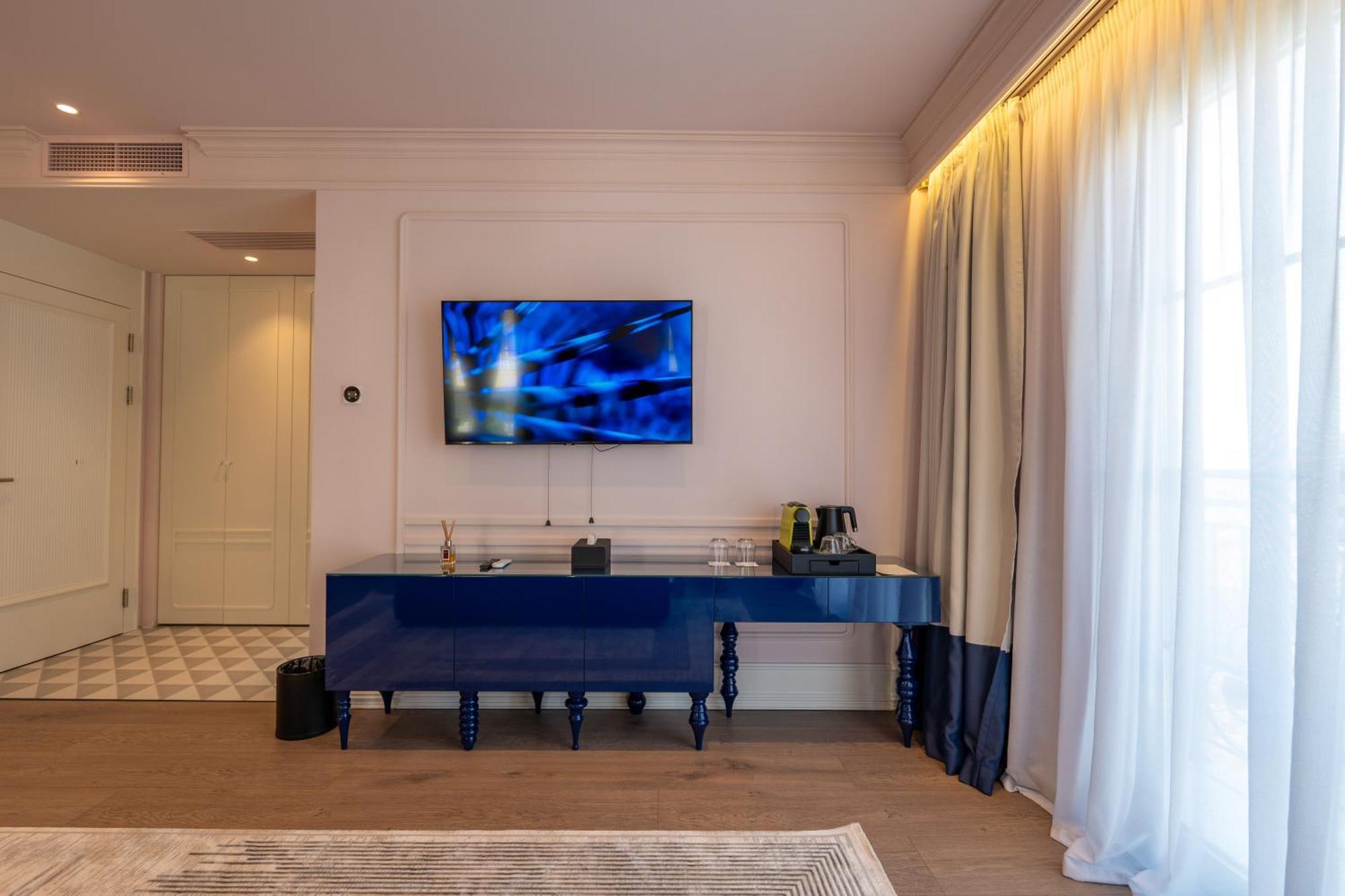 The Collector Hotel Boutique Sarande Bagian luar foto